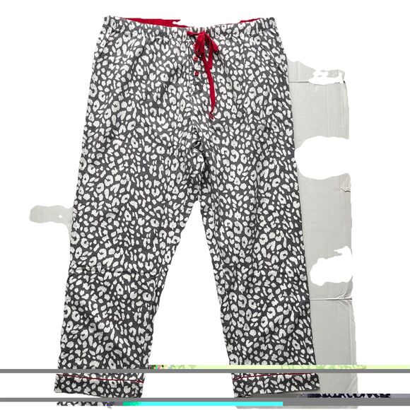 Soft Surroundings 2-PC Pajama Set Gray/White Flannel Animal Print Red Trim Sz 1X - Picture 4 of 15